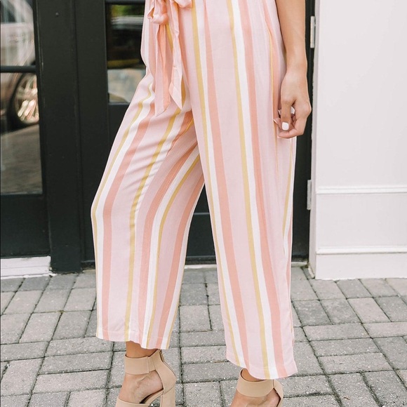 BB DAKOTA Women’s cropped Pants size S Elastic waistband - Picture 2 of 6